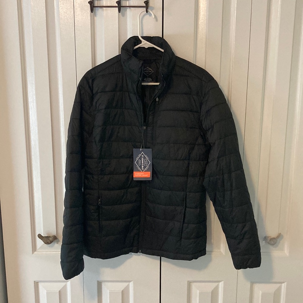 NWT Black St John’s Bay Everyday Puffer Jacket. Water Resistant and lightweight